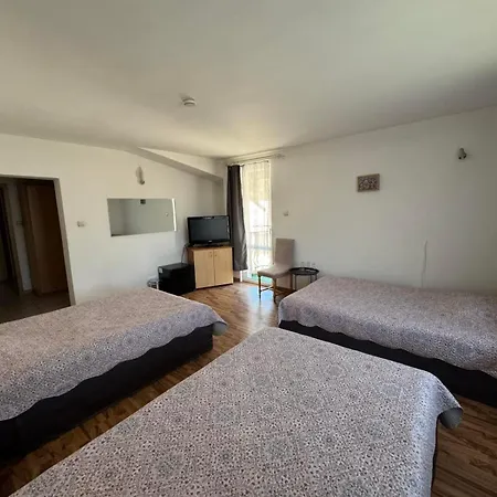 семеен вит Hotel 2*